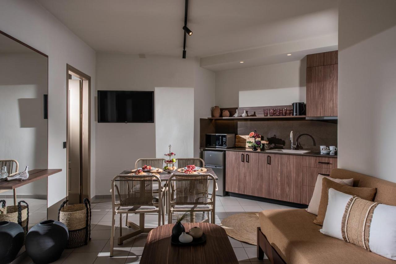 Everest Apartments And Suites Stalida Eksteriør bilde